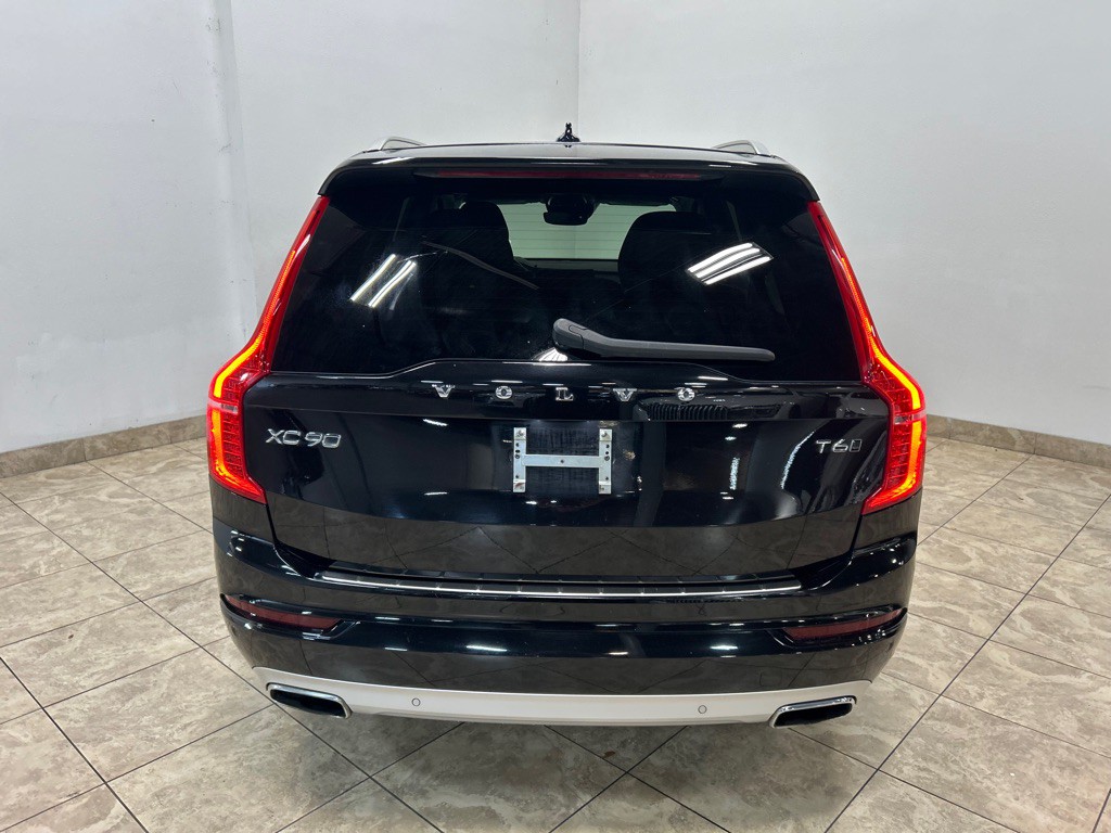 2020 Volvo XC90 Image 8