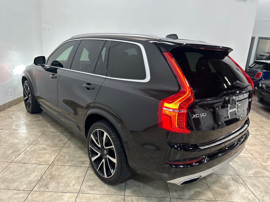 2020 Volvo XC90 Image 9