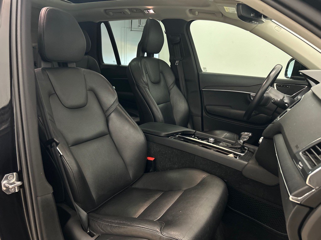 2020 Volvo XC90 Image 19