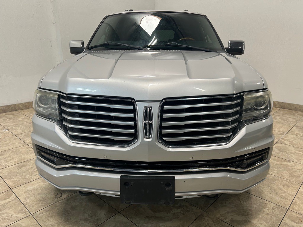 2017 Lincoln Navigator Image 4