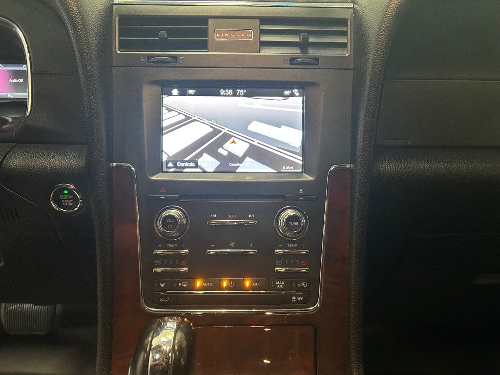 2017 Lincoln Navigator Image 20