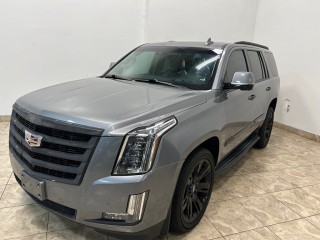 Image for 2018 Cadillac Escalade Luxury ID: 7377216