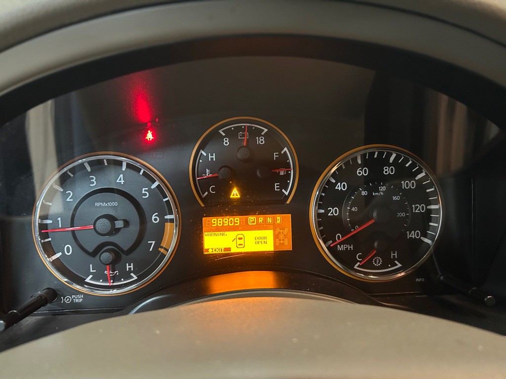 2015 Nissan Armada Image 16