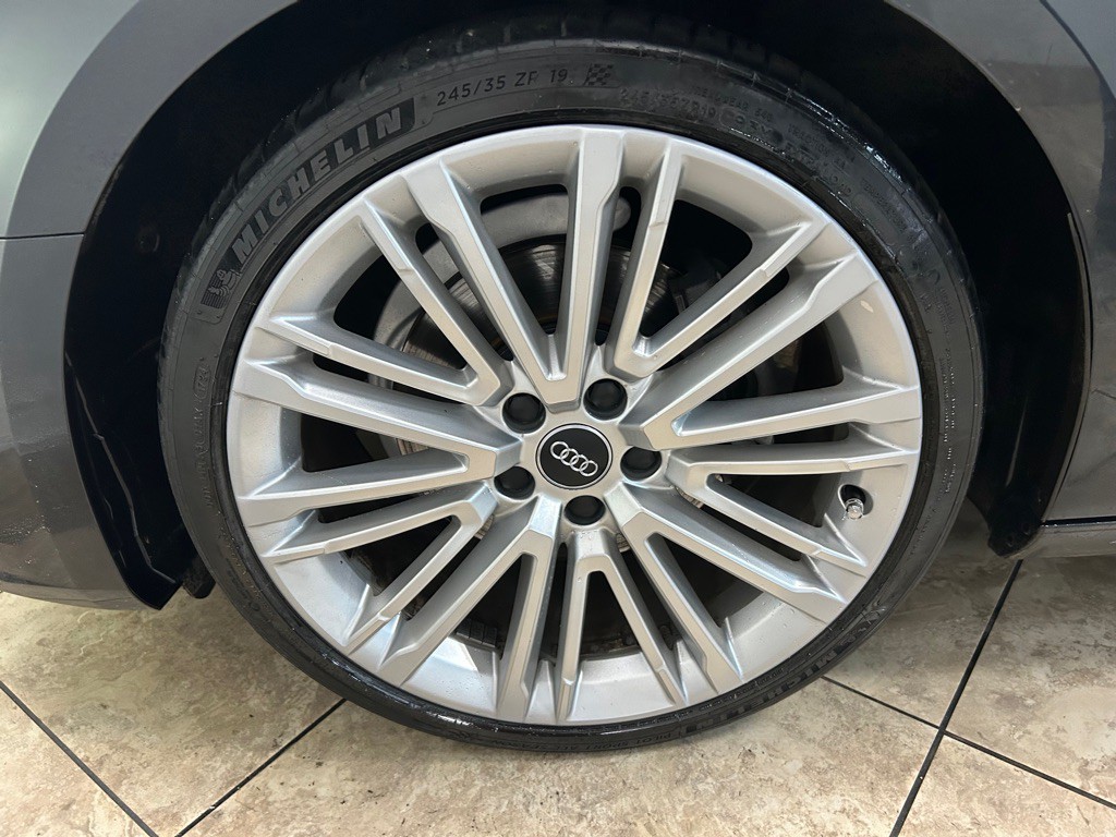 2019 Audi A4 Image 10