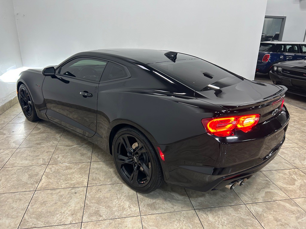 2022 Chevrolet Camaro Image 9
