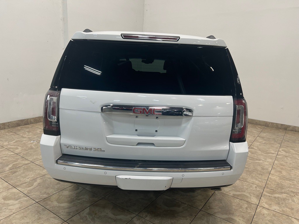 2015 GMC Yukon Image 8