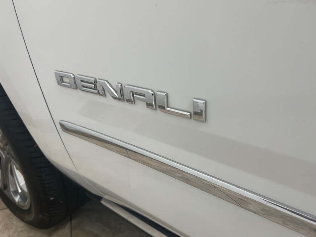 2015 GMC Yukon Image 14
