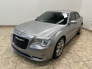 Image for 2017 Chrysler 300 Limited ID: 7381312