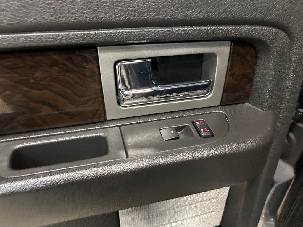 2014 Ford F-150 Image 32
