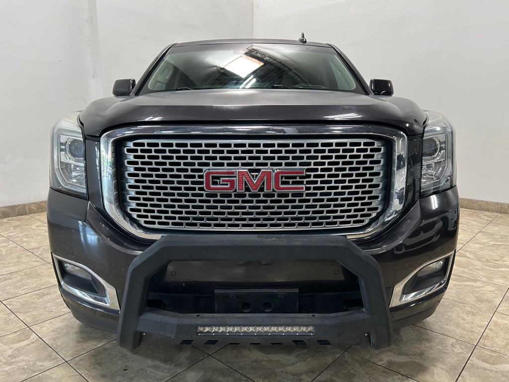 2017 GMC Yukon Image 3