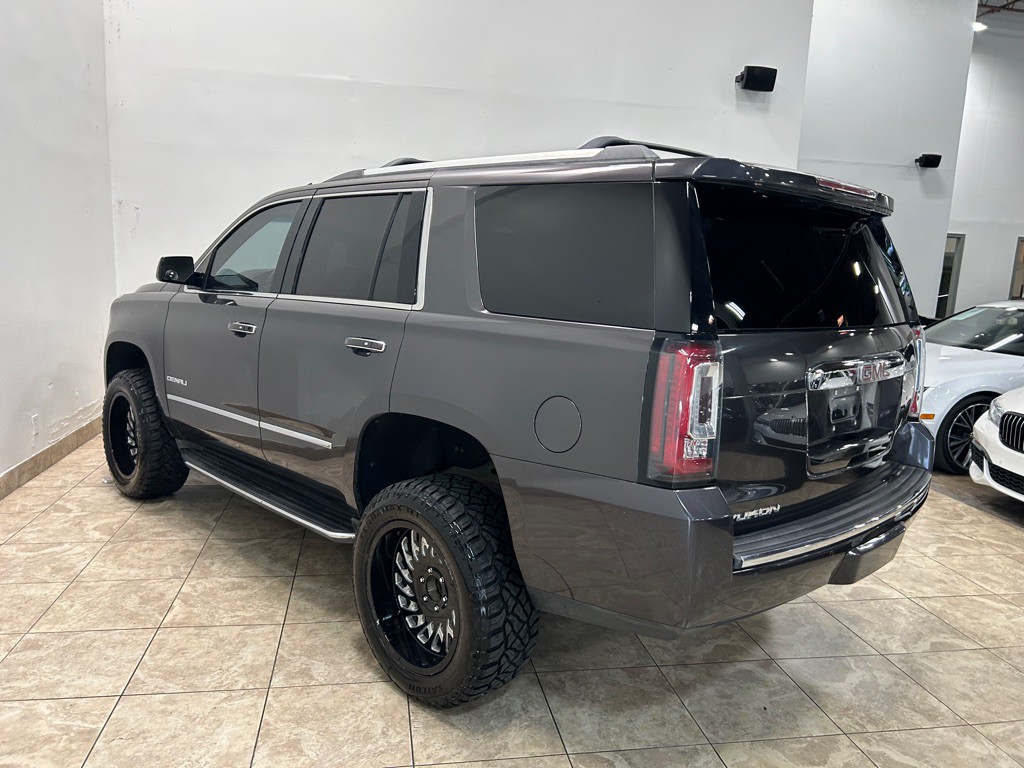 2017 GMC Yukon Image 9