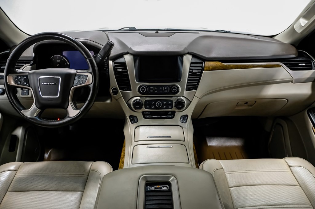 2017 GMC Yukon Image 12