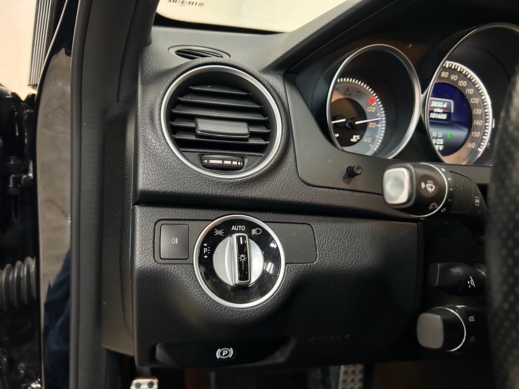 2015 Mercedes-Benz C-Class Image 17
