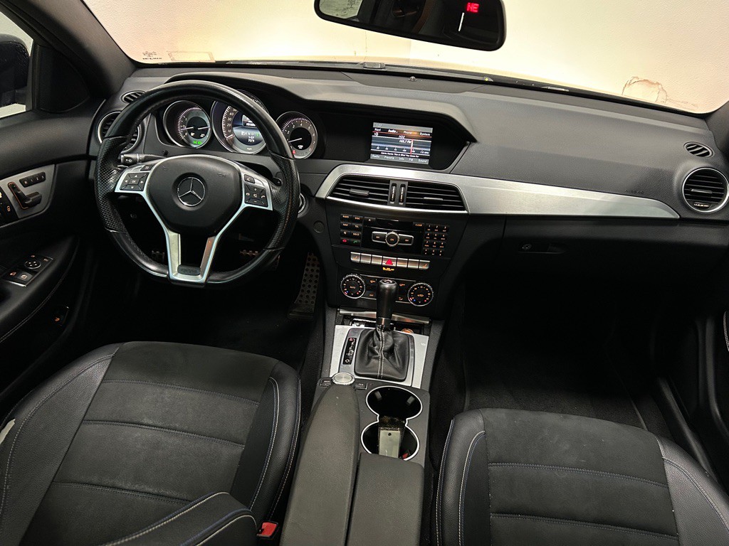 2015 Mercedes-Benz C-Class Image 30