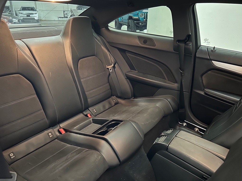 2015 Mercedes-Benz C-Class Image 31