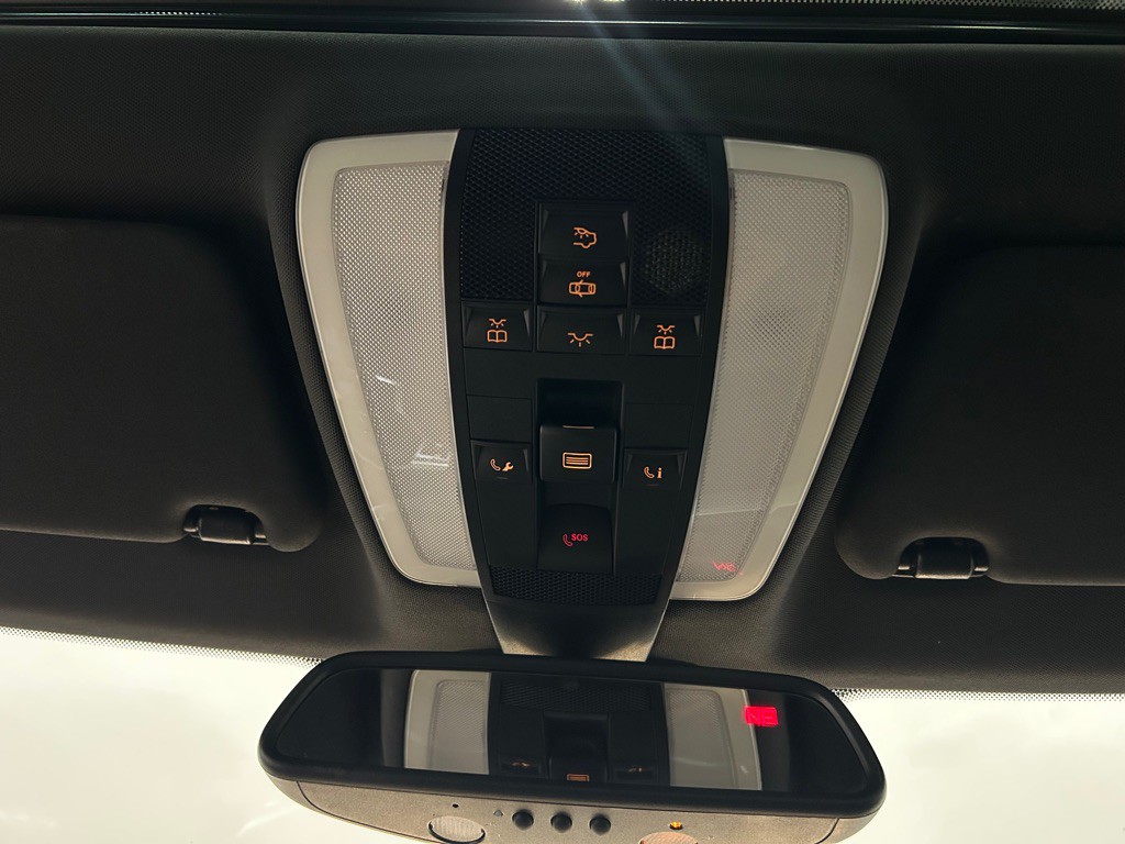 2014 Mercedes-Benz C-Class Image 26