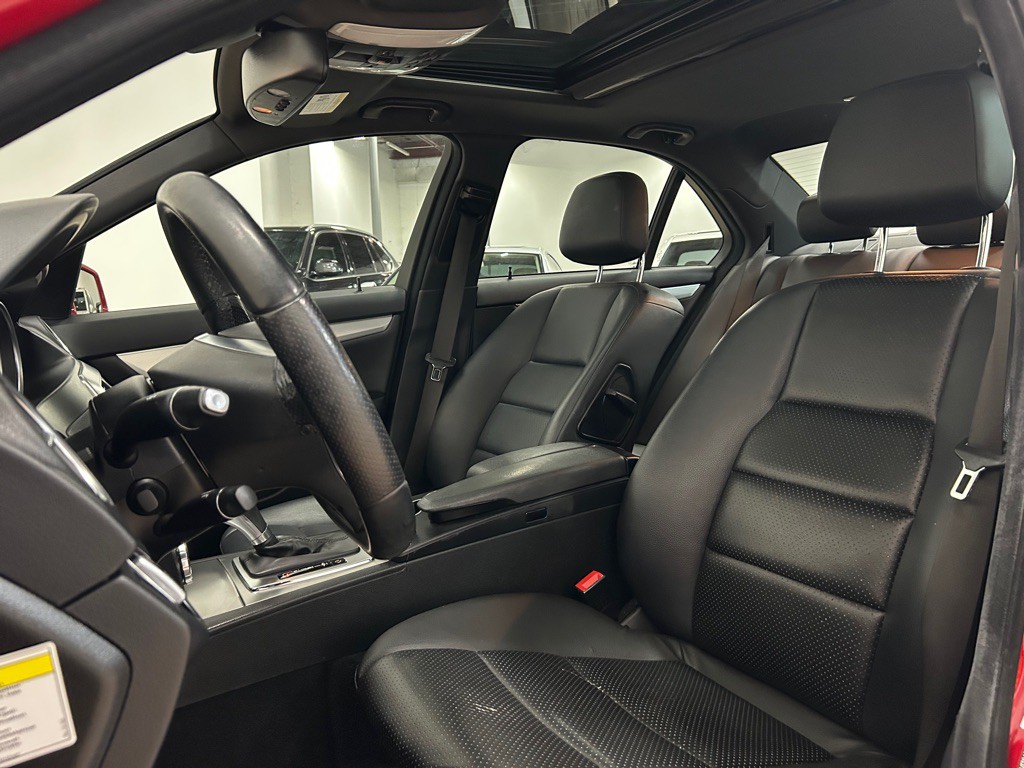 2014 Mercedes-Benz C-Class Image 28