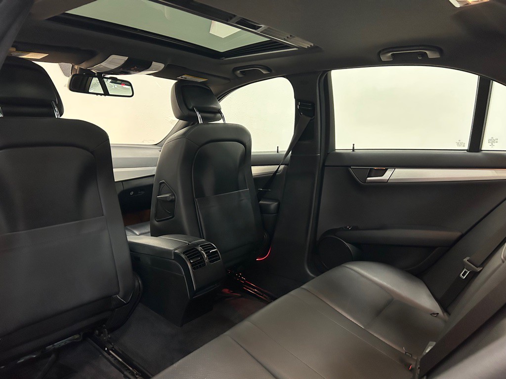 2014 Mercedes-Benz C-Class Image 36