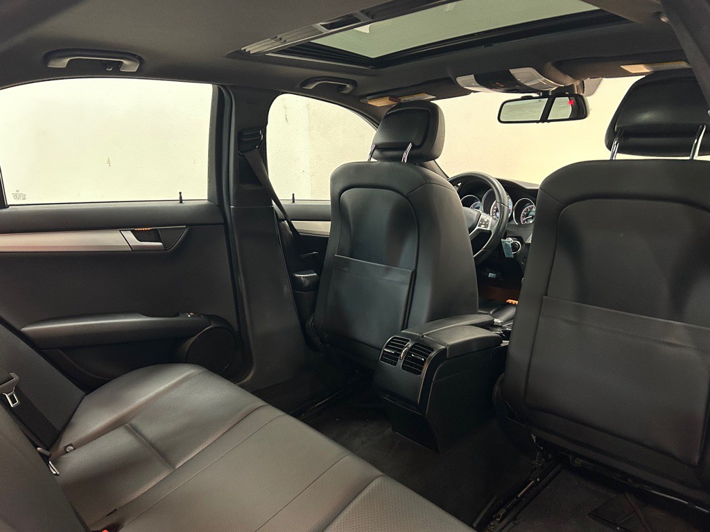 2014 Mercedes-Benz C-Class Image 40
