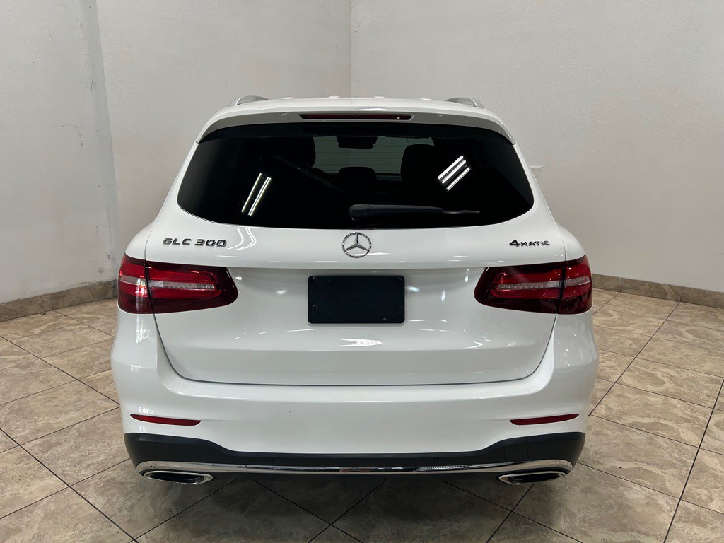 2017 Mercedes-Benz GLC-Class Image 7