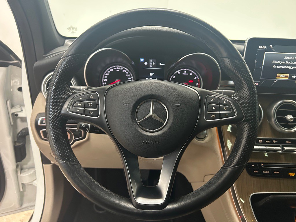 2017 Mercedes-Benz GLC-Class Image 17