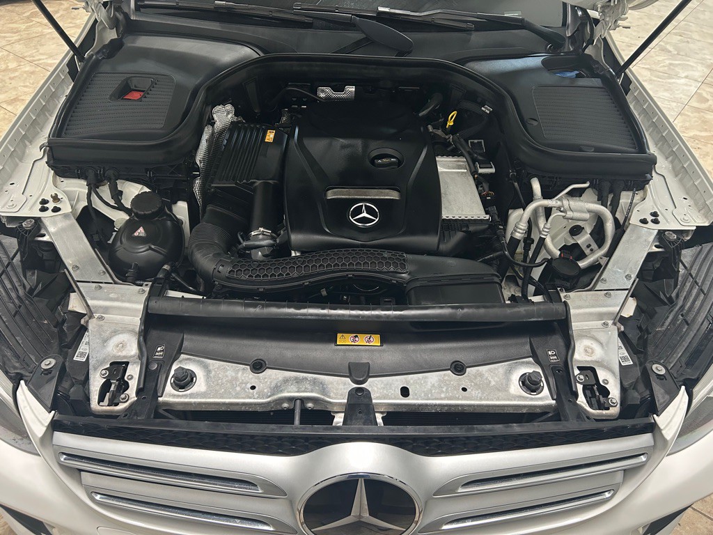 2017 Mercedes-Benz GLC-Class Image 41