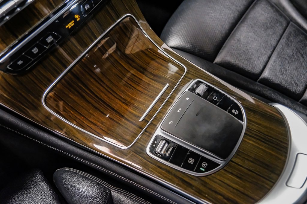 2020 Mercedes-Benz GLC-Class Image 22