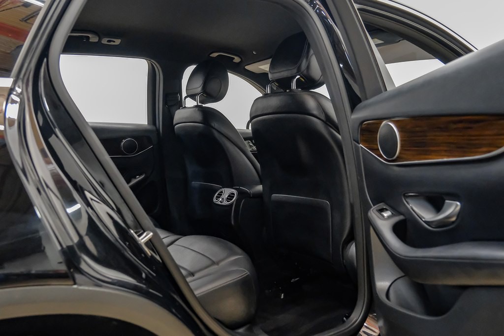 2020 Mercedes-Benz GLC-Class Image 37