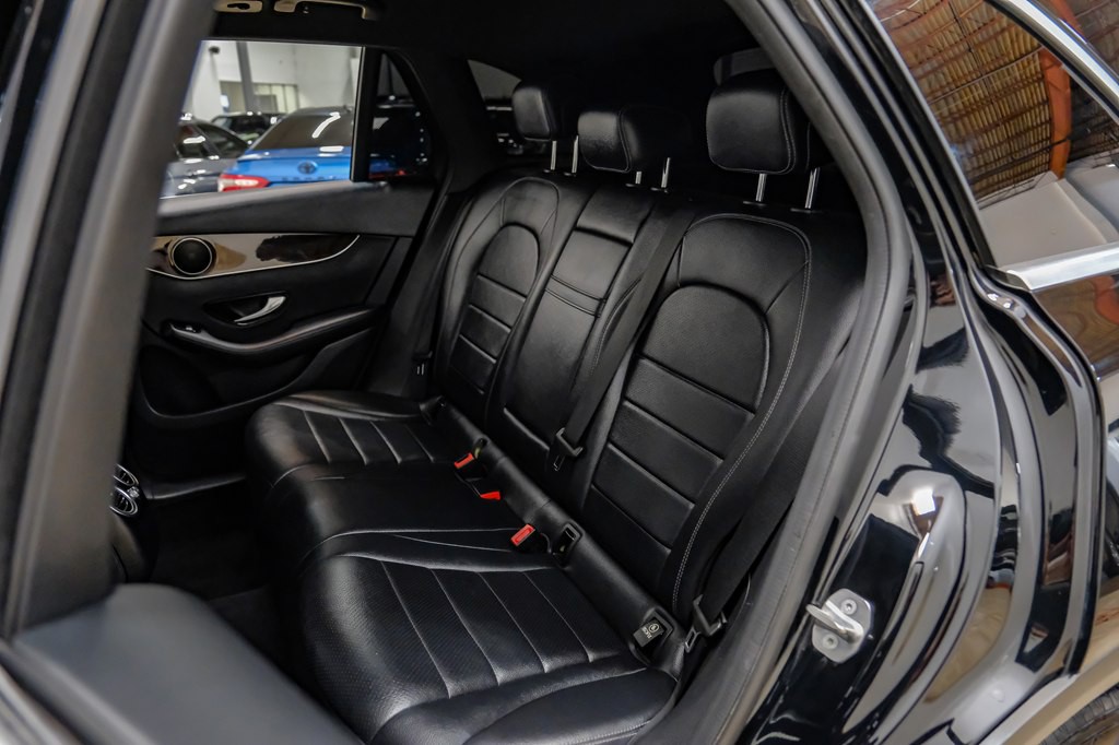 2020 Mercedes-Benz GLC-Class Image 40