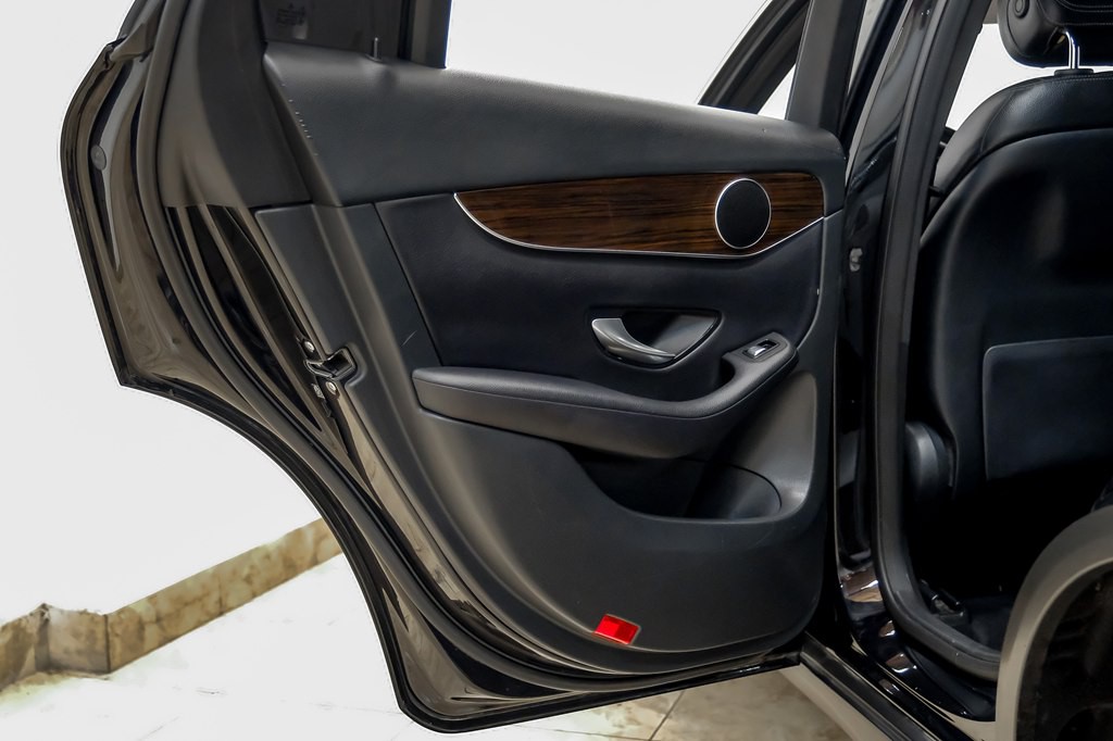 2020 Mercedes-Benz GLC-Class Image 49