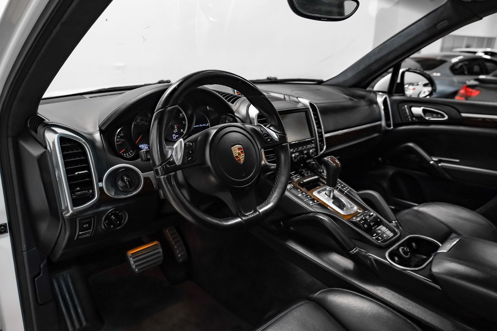 2014 Porsche Cayenne Image 3