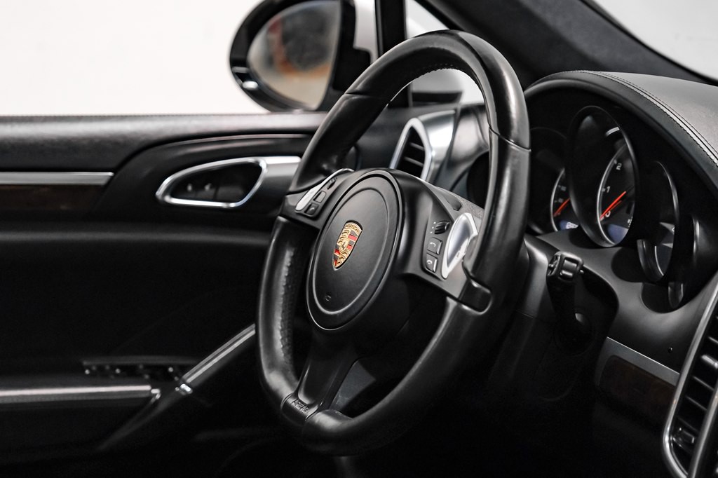 2014 Porsche Cayenne Image 13