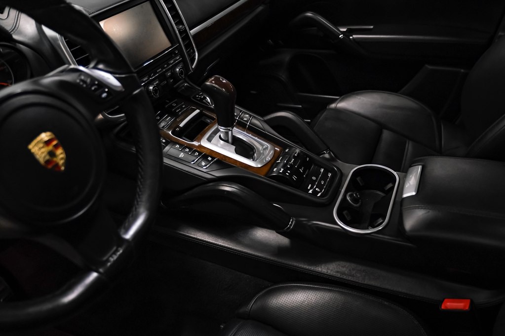 2014 Porsche Cayenne Image 23