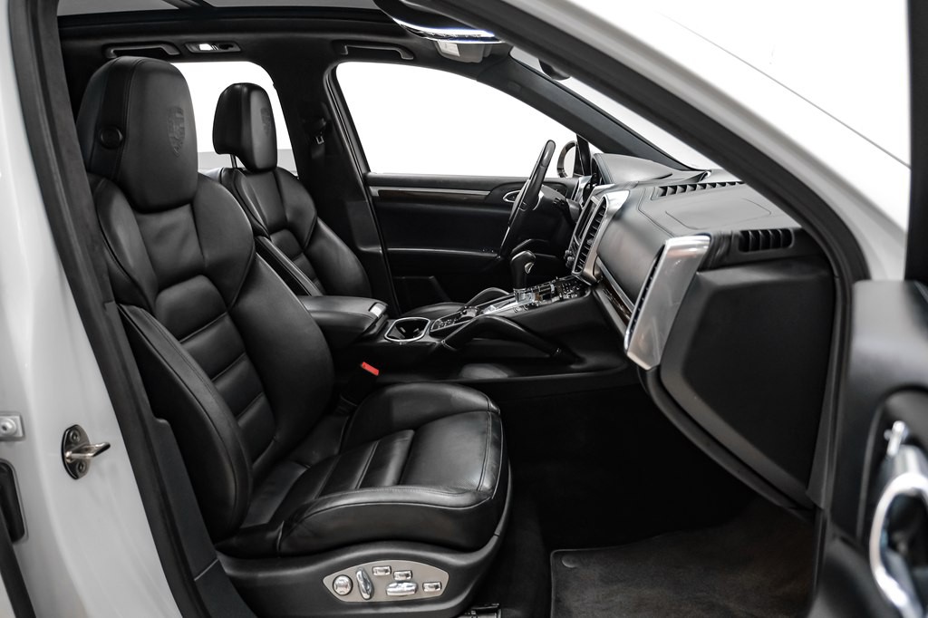 2014 Porsche Cayenne Image 38