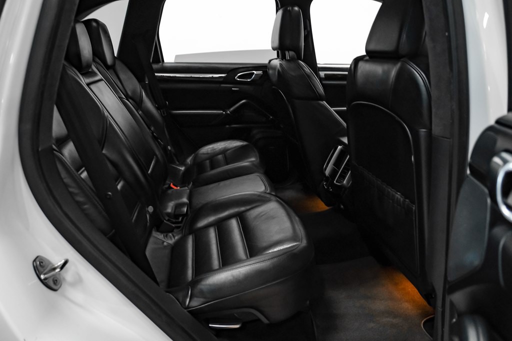 2014 Porsche Cayenne Image 41