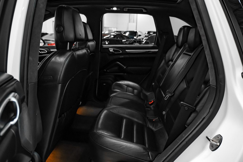 2014 Porsche Cayenne Image 42