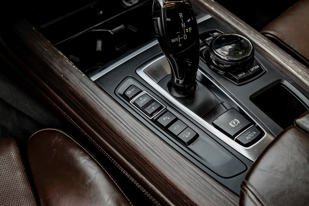 2015 BMW X5 Image 17