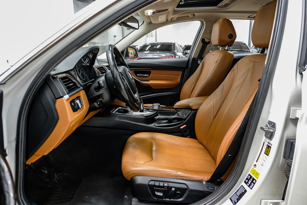2015 BMW 3 Series Image 4
