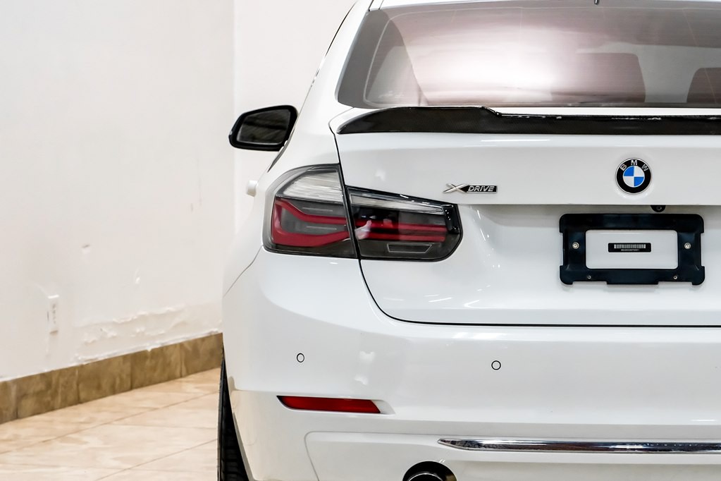 2015 BMW 3 Series Image 45
