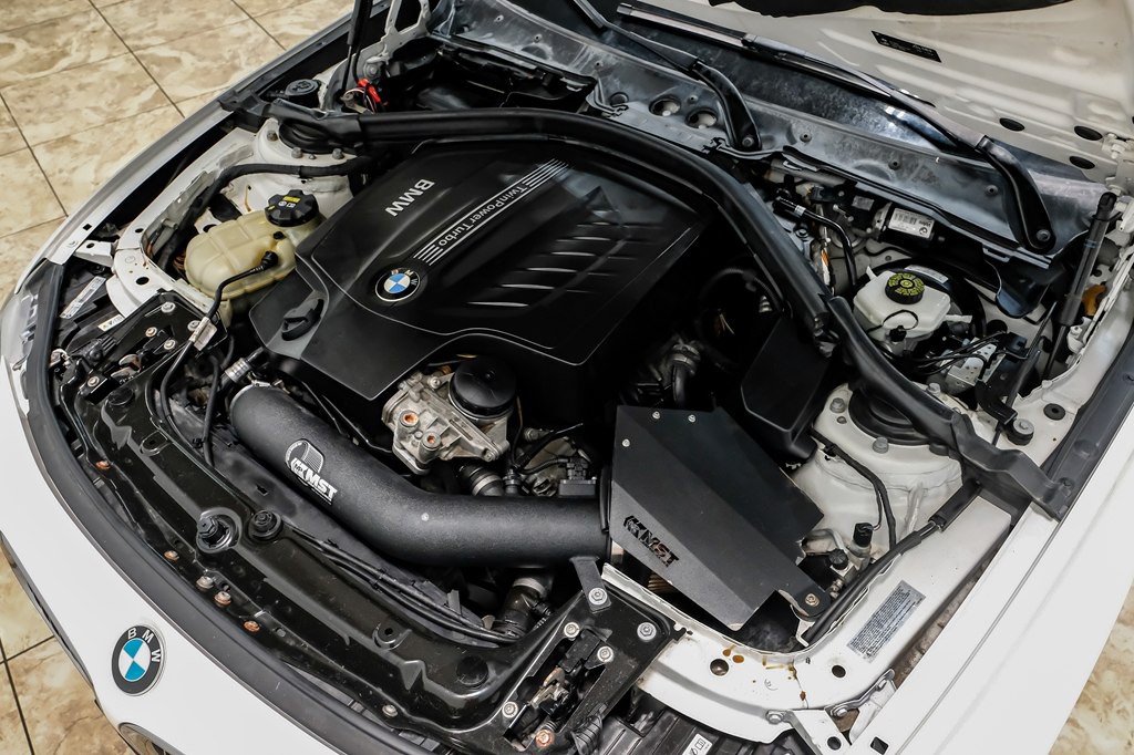 2015 BMW 3 Series Image 46