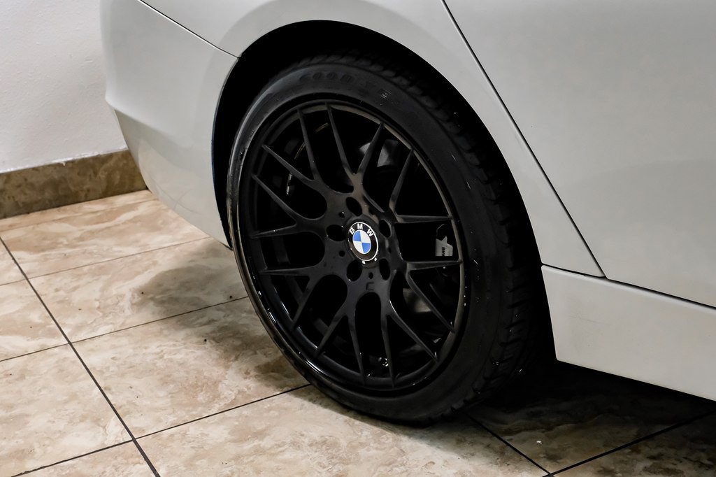 2015 BMW 3 Series Image 51