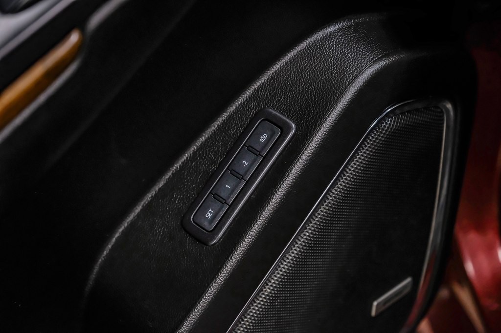 2020 GMC Yukon Image 40