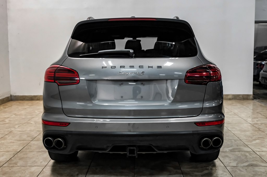 2016 Porsche Cayenne Image 11