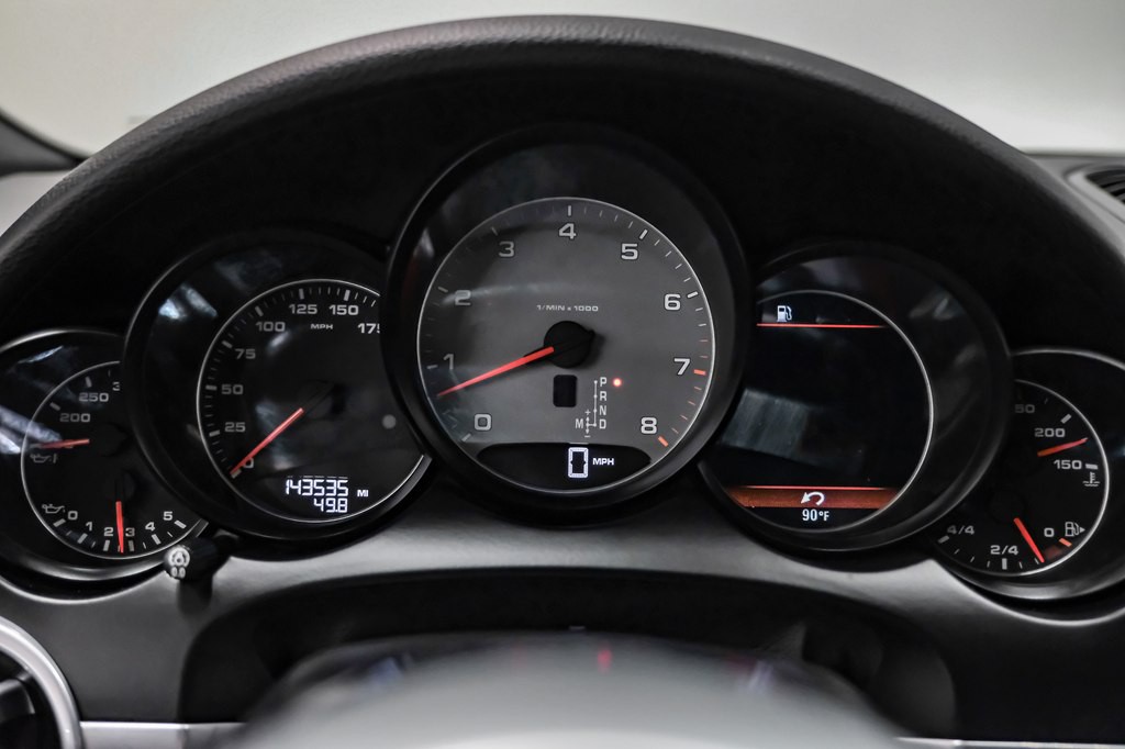 2016 Porsche Cayenne Image 21