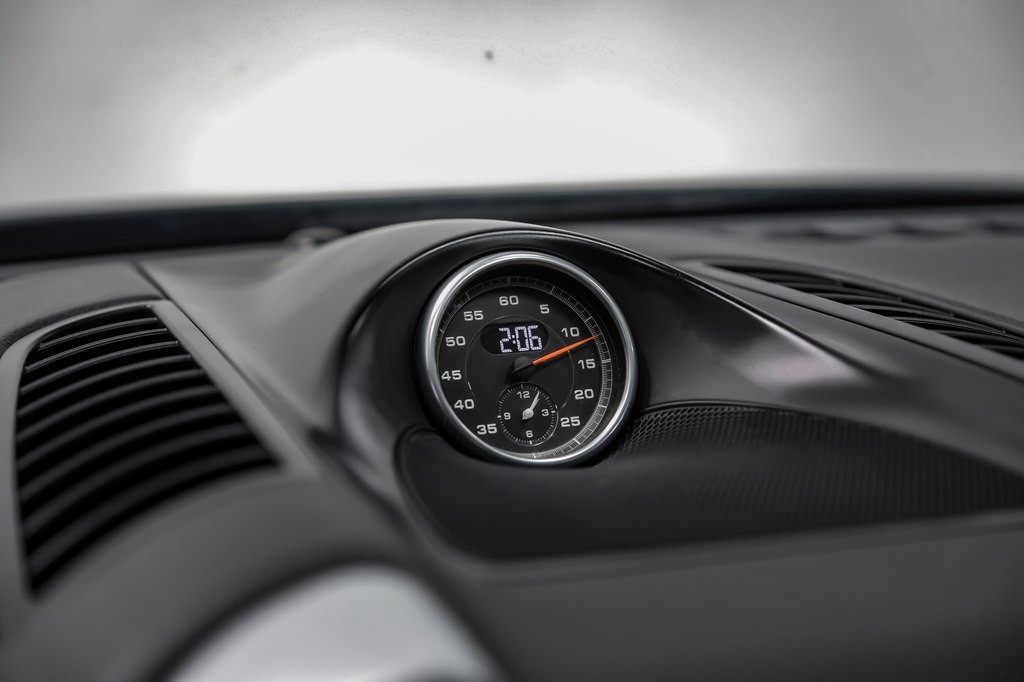 2016 Porsche Cayenne Image 28