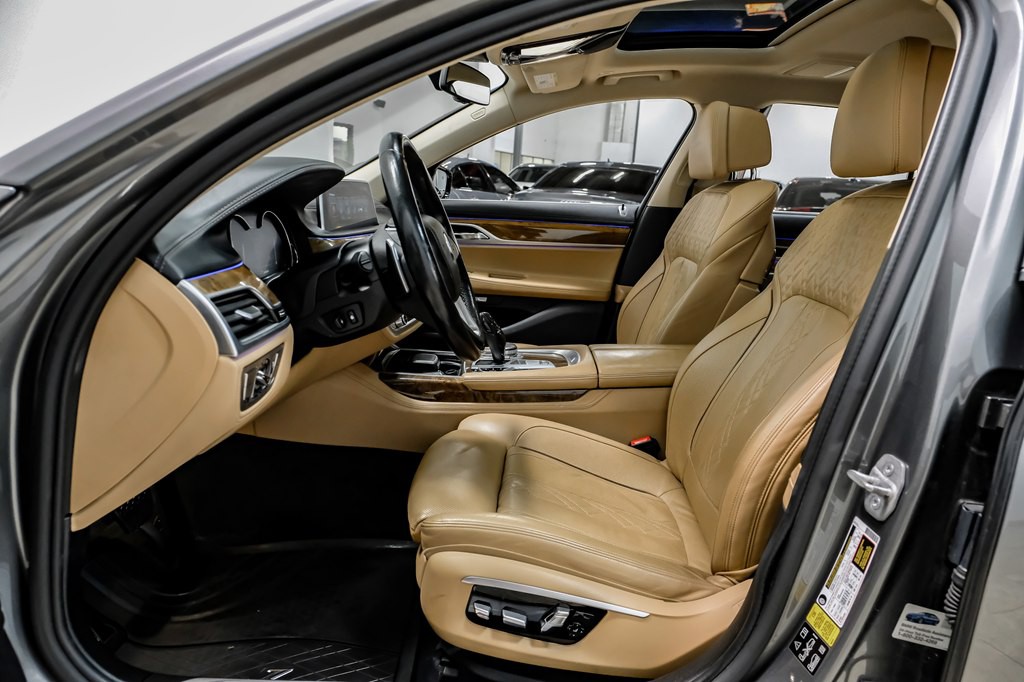 2016 BMW 7 Series Image 4