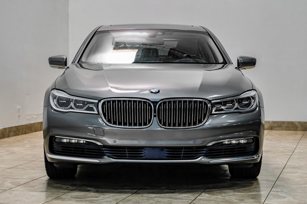 2016 BMW 7 Series Image 6