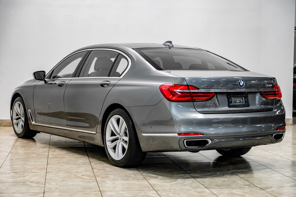 2016 BMW 7 Series Image 10