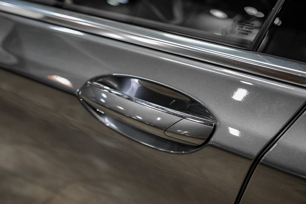 2016 BMW 7 Series Image 36