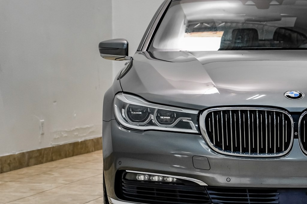 2016 BMW 7 Series Image 42